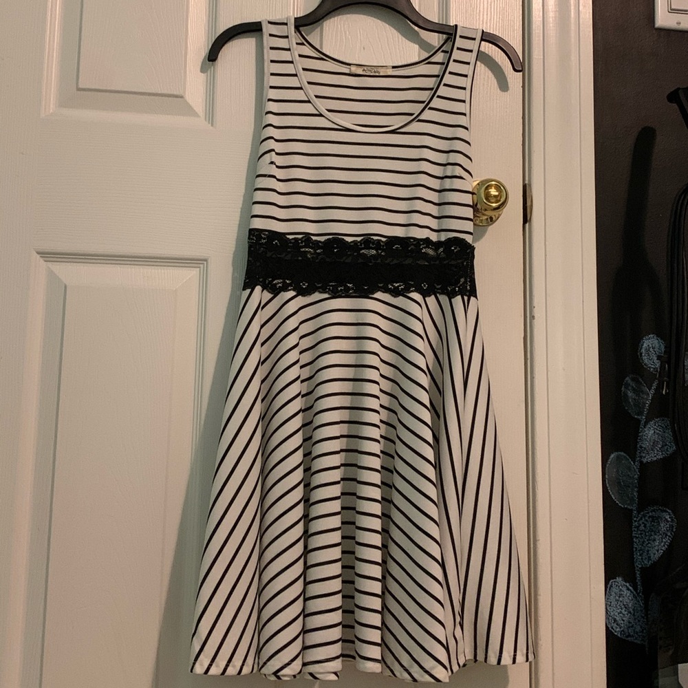 Wild Daisy striped dress